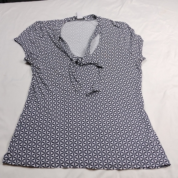 White house Black market women's medium 1/4 sleeved top - Picture 1 of 8